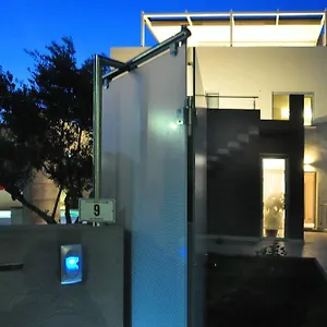 Bed & Breakfast Art House Margine Rosso