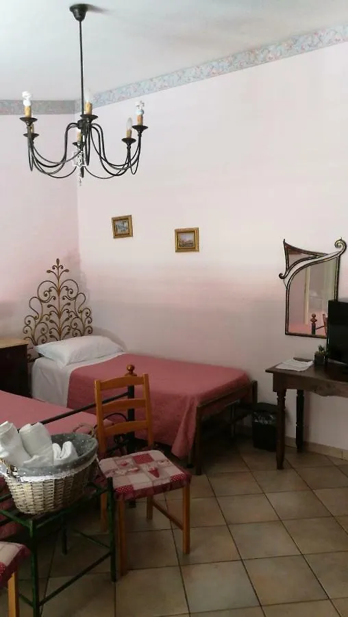 Cinisi 89 B&B Italia